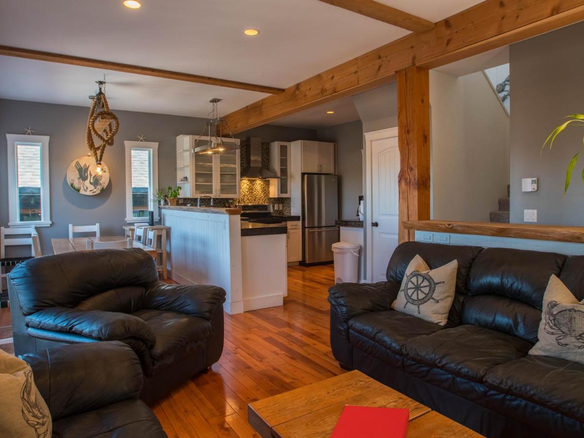 Surfs Inn Rainforest Cottages Ucluelet Exterior foto
